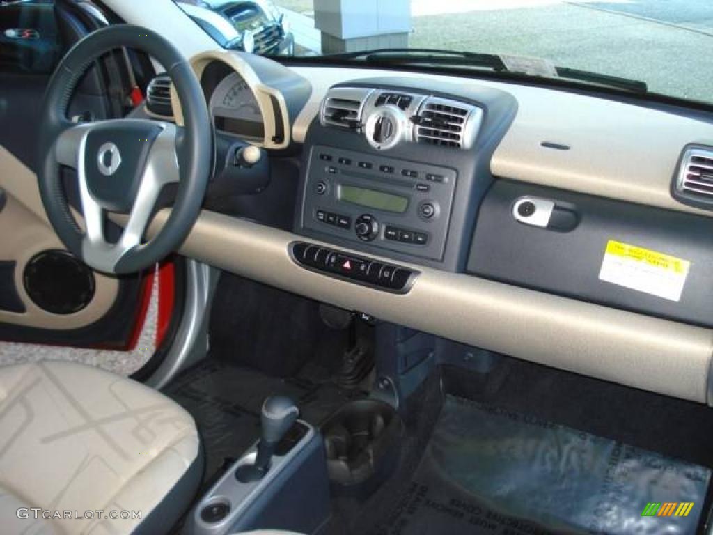 2008 fortwo passion coupe - Rally Red / Design Beige photo #12