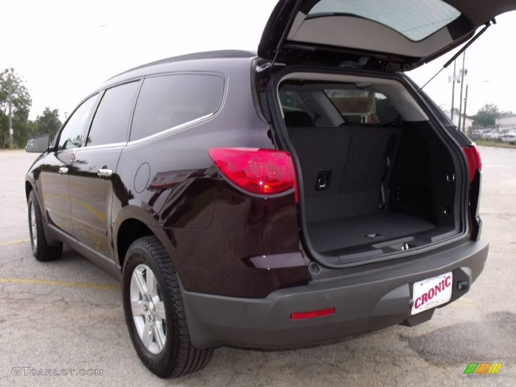 2009 Traverse LT - Dark Cherry Metallic / Ebony photo #12