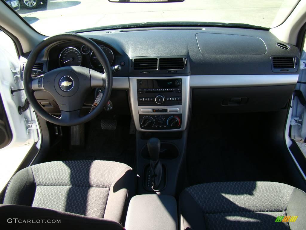 2009 Cobalt LT Sedan - Summit White / Ebony photo #10