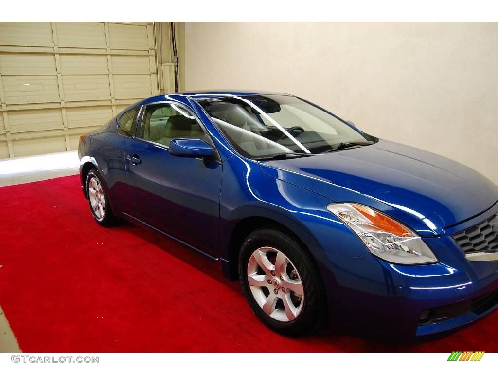 2008 Altima 2.5 S Coupe - Azure Blue Metallic / Blond photo #14