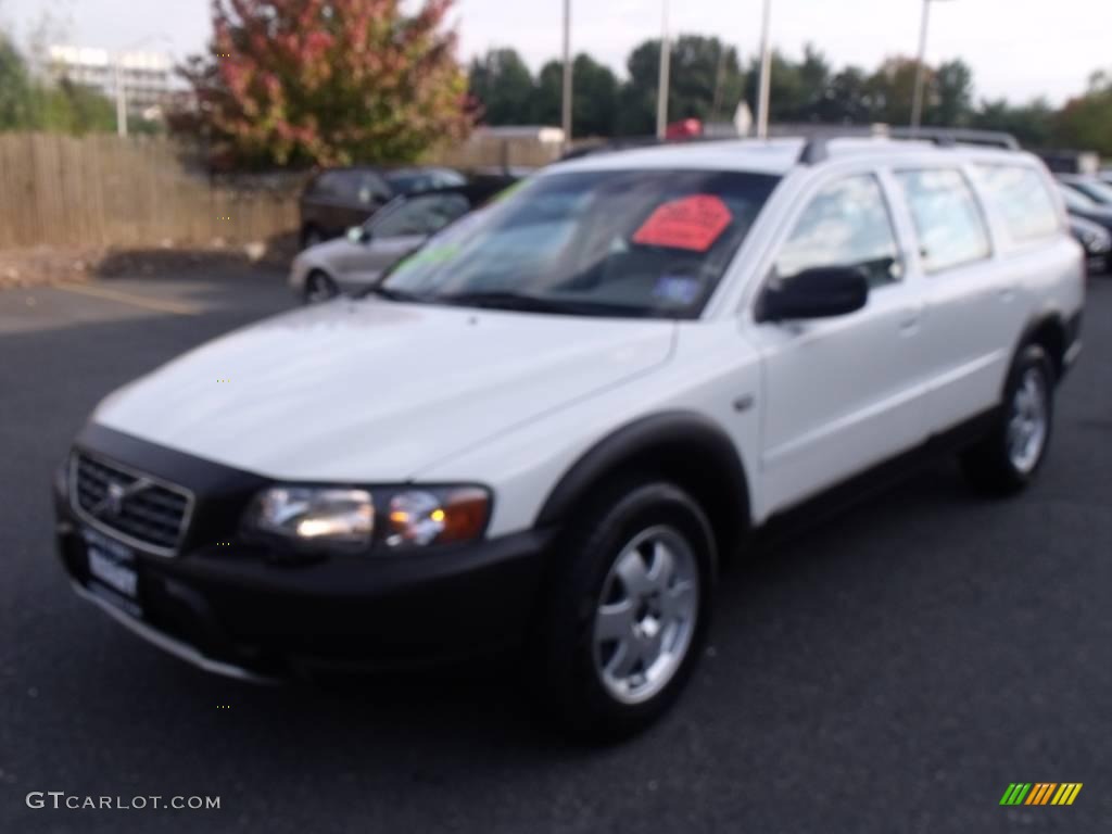 2001 V70 XC AWD - White / Taupe photo #7