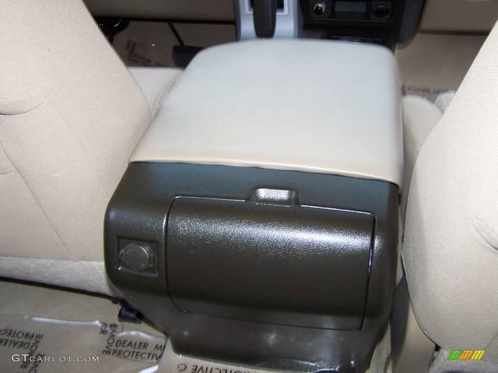 2007 Tundra SR5 Double Cab - Pyrite Mica / Beige photo #29