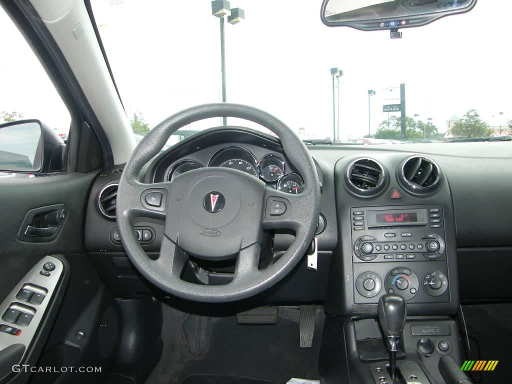 2005 G6 GT Sedan - Black / Ebony photo #18