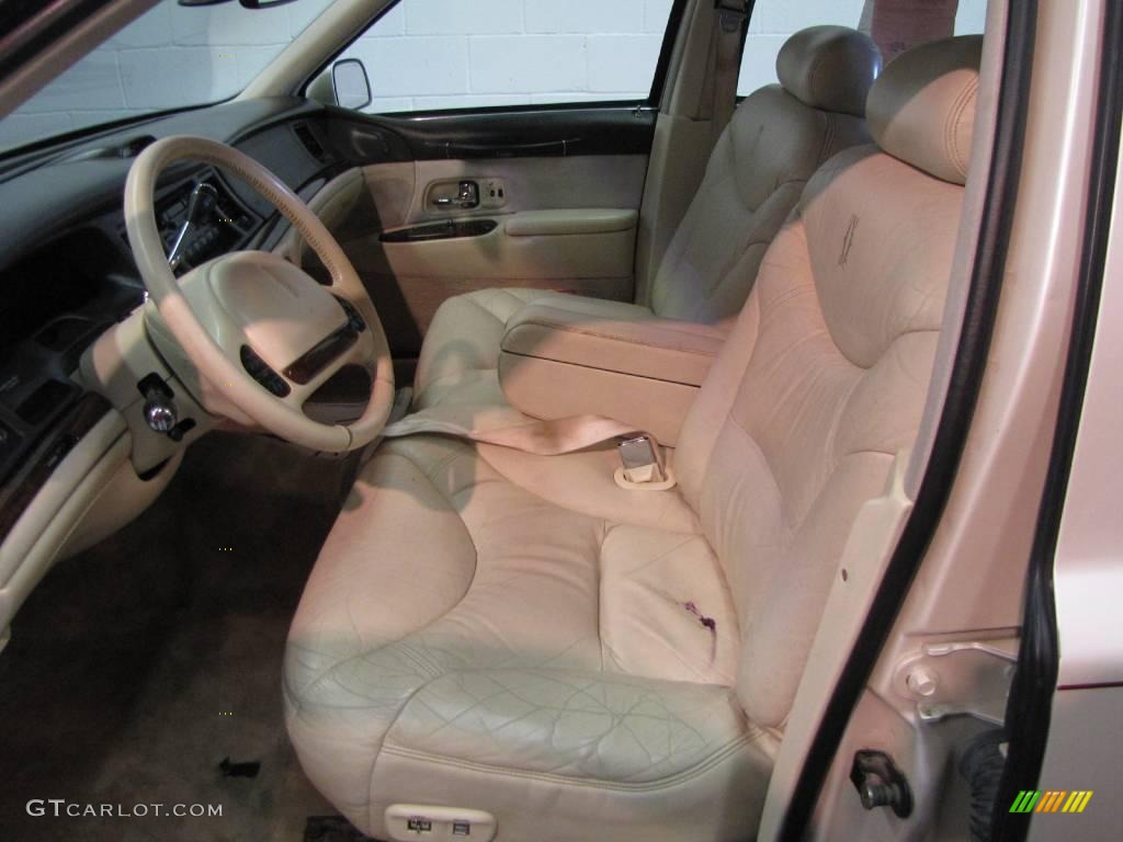 1995 Town Car Cartier - Ivory White Pearl / Tan photo #9