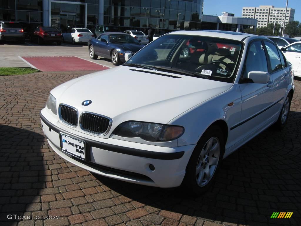 2004 3 Series 325i Sedan - Alpine White / Sand photo #3