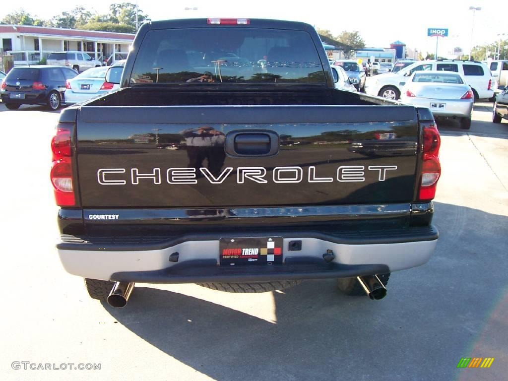 2005 Silverado 1500 Regular Cab 4x4 - Black / Medium Gray photo #4