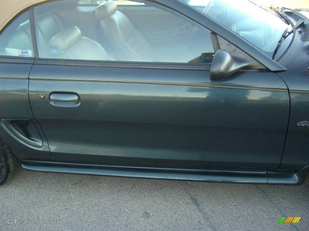 1998 Mustang GT Convertible - Dark Green Satin Metallic / Saddle photo #17