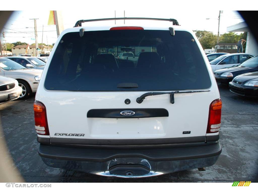 2001 Explorer XLT 4x4 - Oxford White / Medium Prairie Tan photo #9