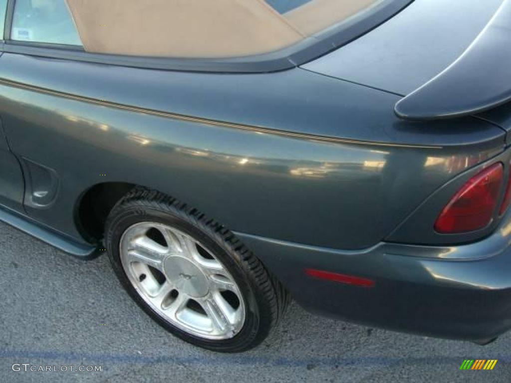 1998 Mustang GT Convertible - Dark Green Satin Metallic / Saddle photo #20