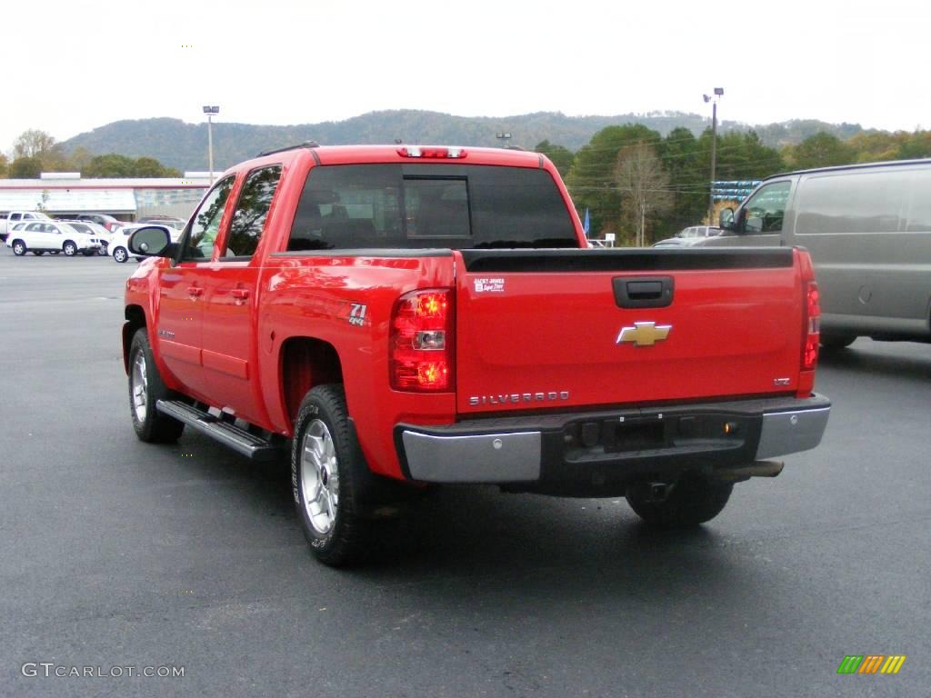 2008 Silverado 1500 LTZ Crew Cab 4x4 - Victory Red / Light Titanium/Ebony Accents photo #14