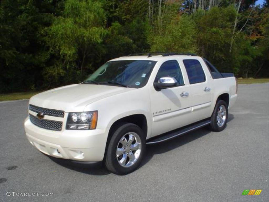 2008 Avalanche LTZ - White Diamond Tricoat / Ebony photo #1