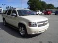 2008 White Diamond Tricoat Chevrolet Avalanche LTZ  photo #3