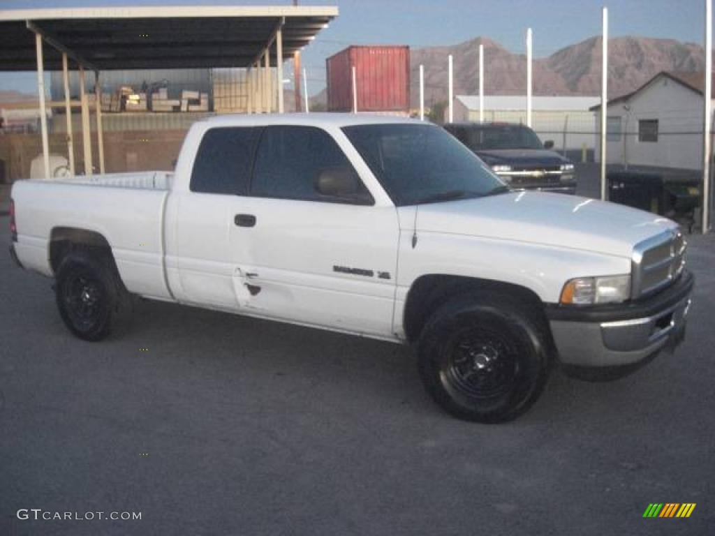 1999 Ram 1500 ST Extended Cab - Bright White / Agate Black photo #1