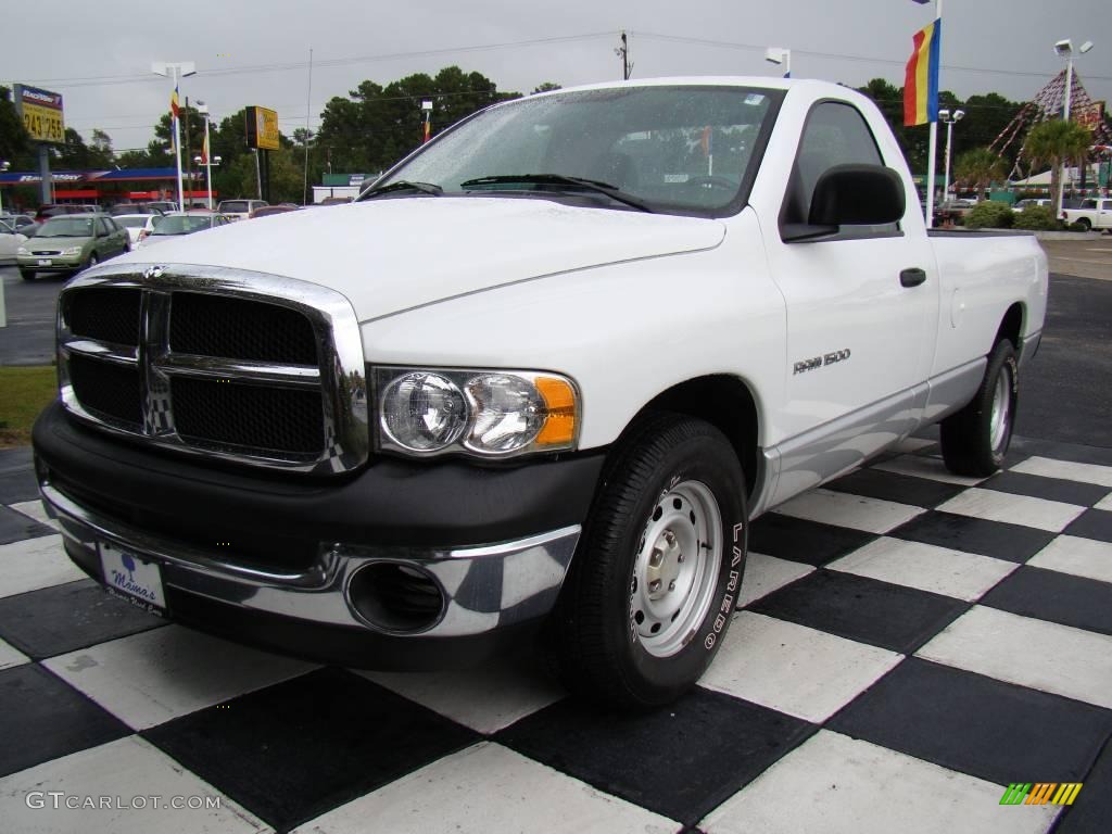 2004 Ram 1500 ST Regular Cab - Bright White / Dark Slate Gray photo #2