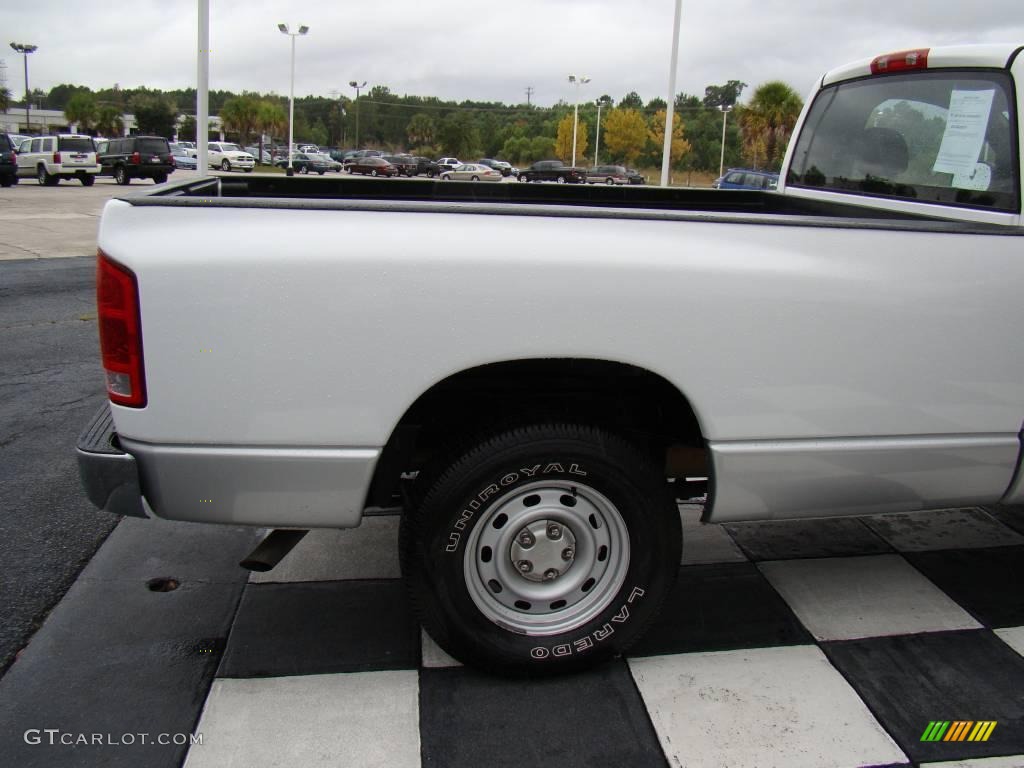 2004 Ram 1500 ST Regular Cab - Bright White / Dark Slate Gray photo #21