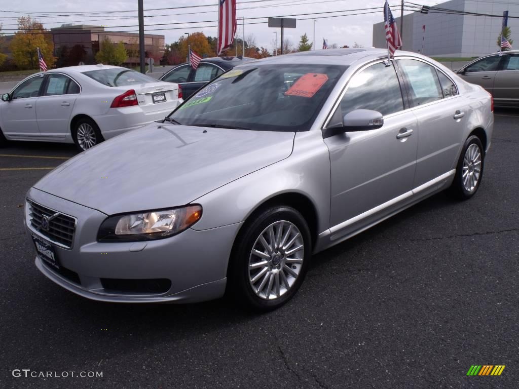 Silver Metallic Volvo S80