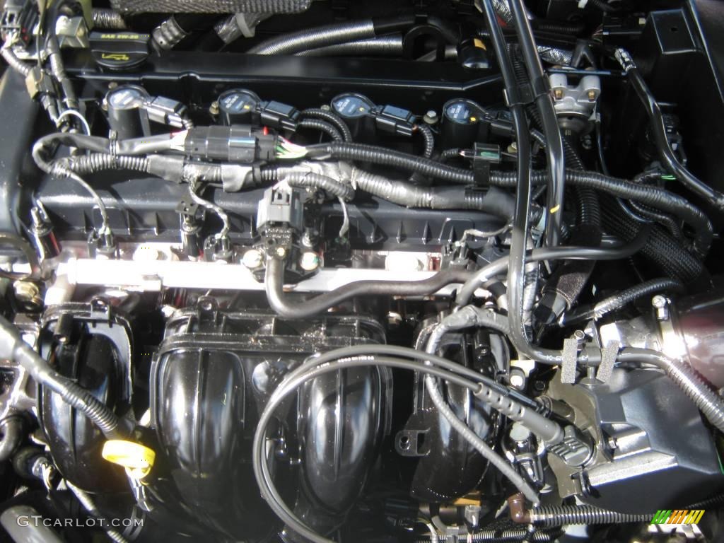 2005 Focus ZX5 SE Hatchback - Light Tundra Metallic / Charcoal/Charcoal photo #26