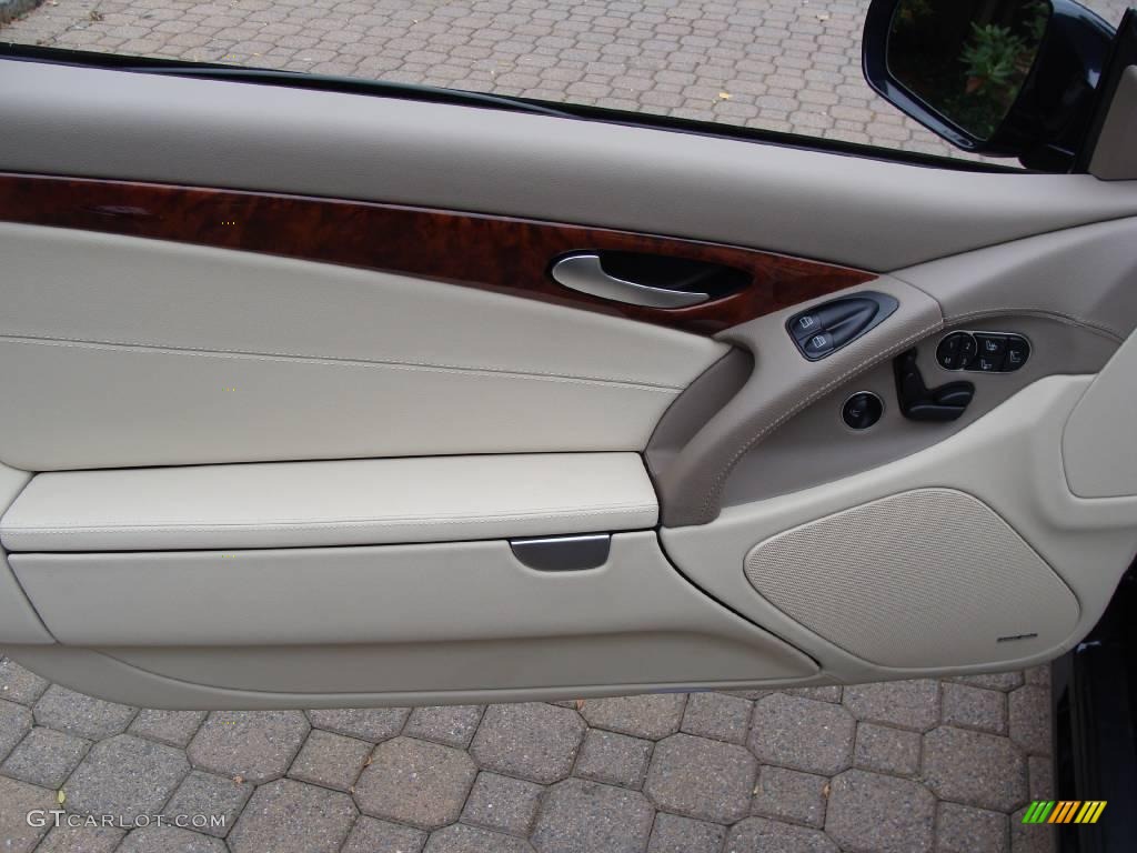 2009 Mercedes-Benz SL 550 Roadster Stone Door Panel Photo #20340273