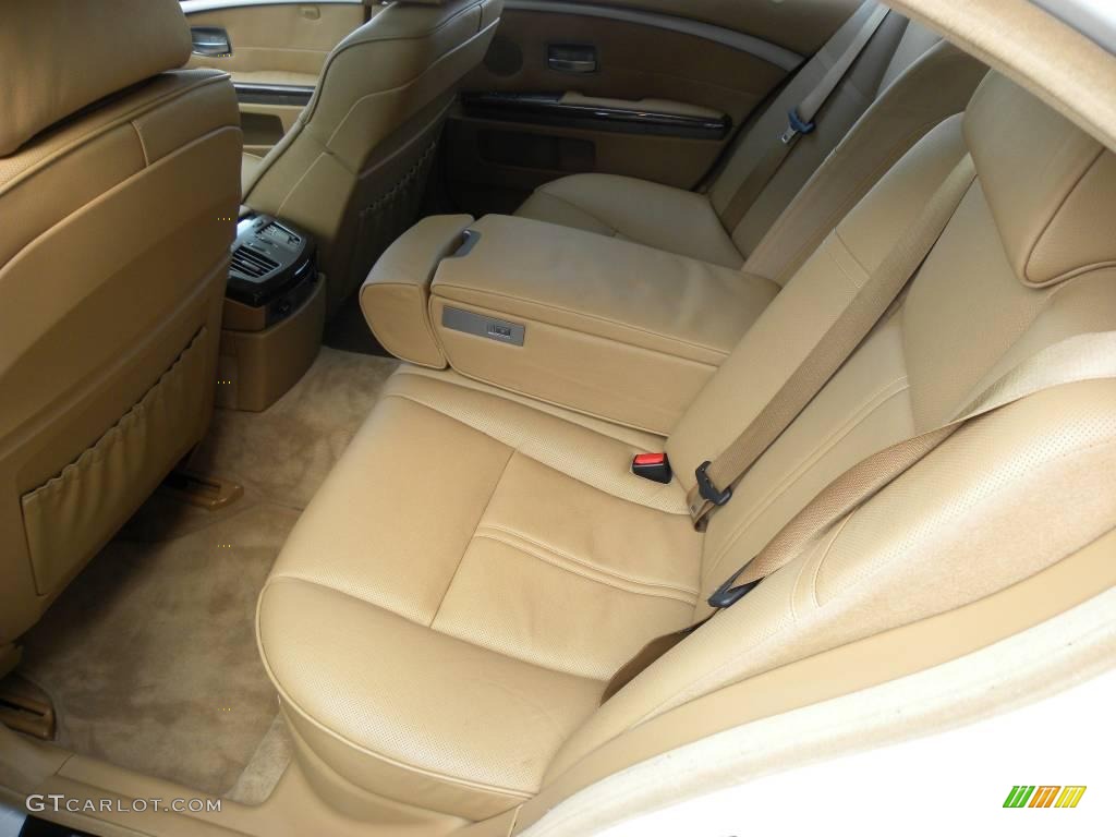2007 7 Series 750i Sedan - Alpine White / Rust Brown photo #14