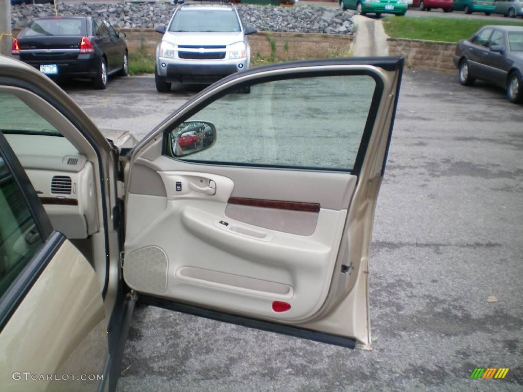 2004 Impala  - Sandstone Metallic / Neutral Beige photo #20