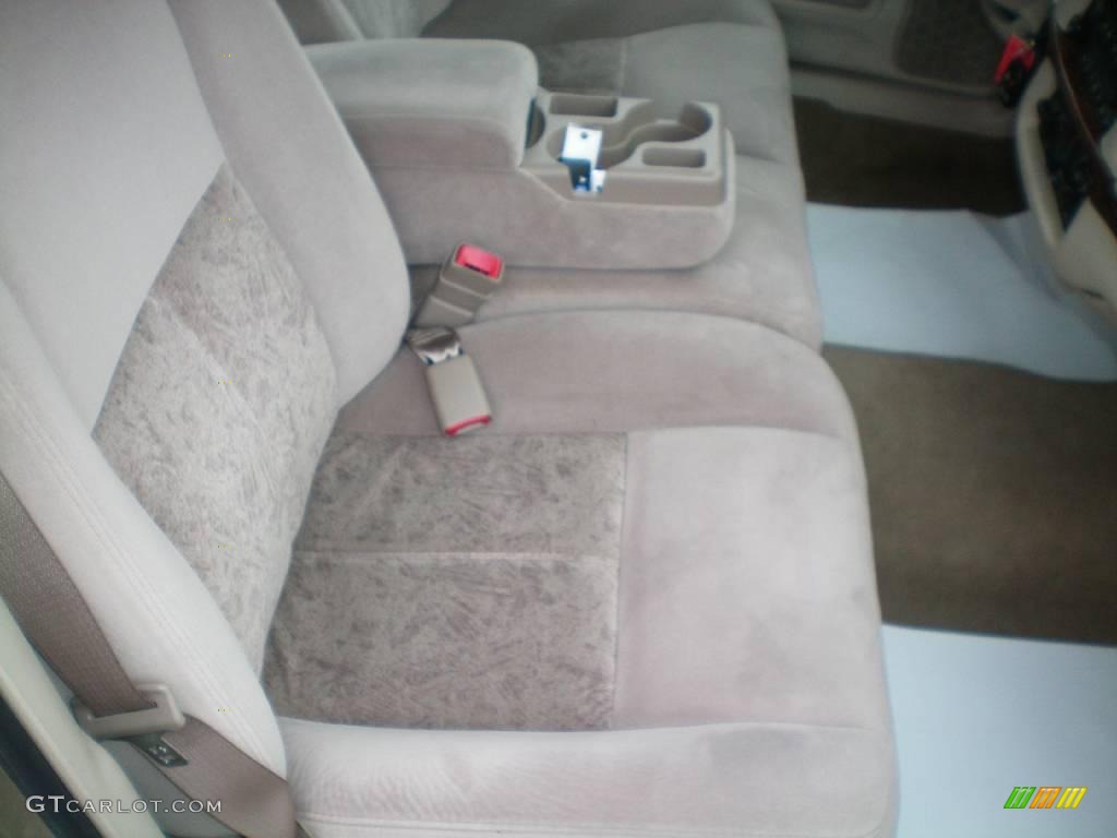 2004 Impala  - Sandstone Metallic / Neutral Beige photo #21