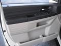 Stone White - Grand Caravan SE Photo No. 17