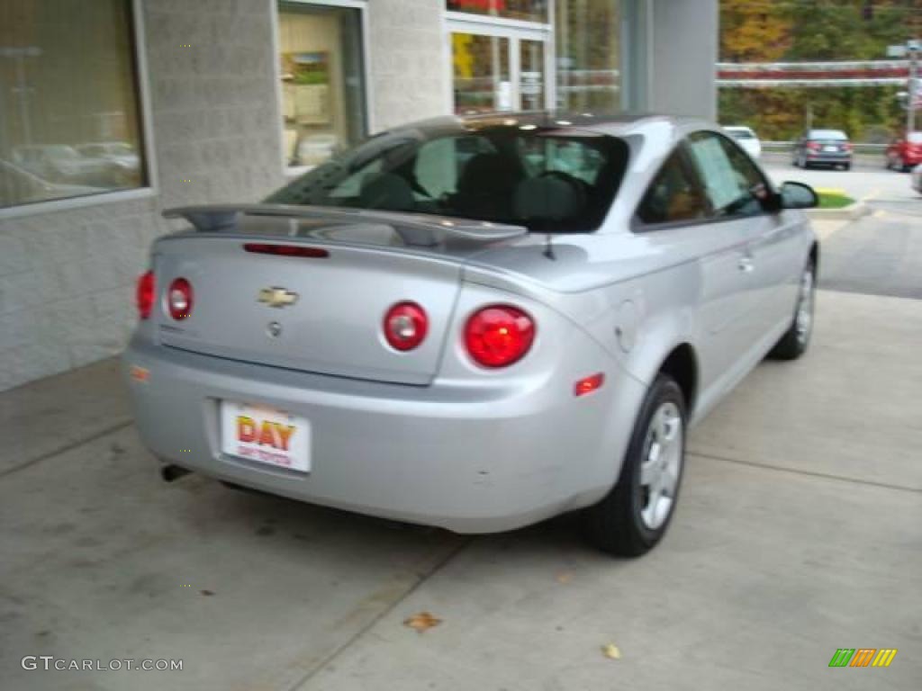 2007 Cobalt LS Coupe - Ultra Silver Metallic / Gray photo #2