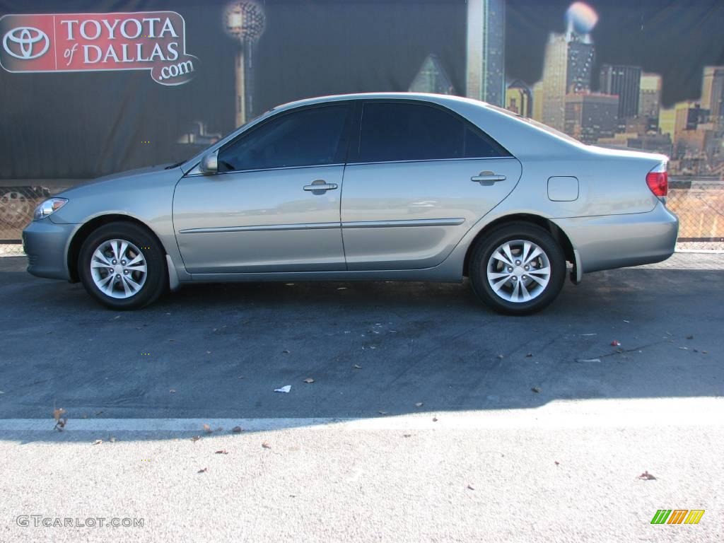 2006 Camry LE V6 - Mineral Green Opal / Taupe photo #1