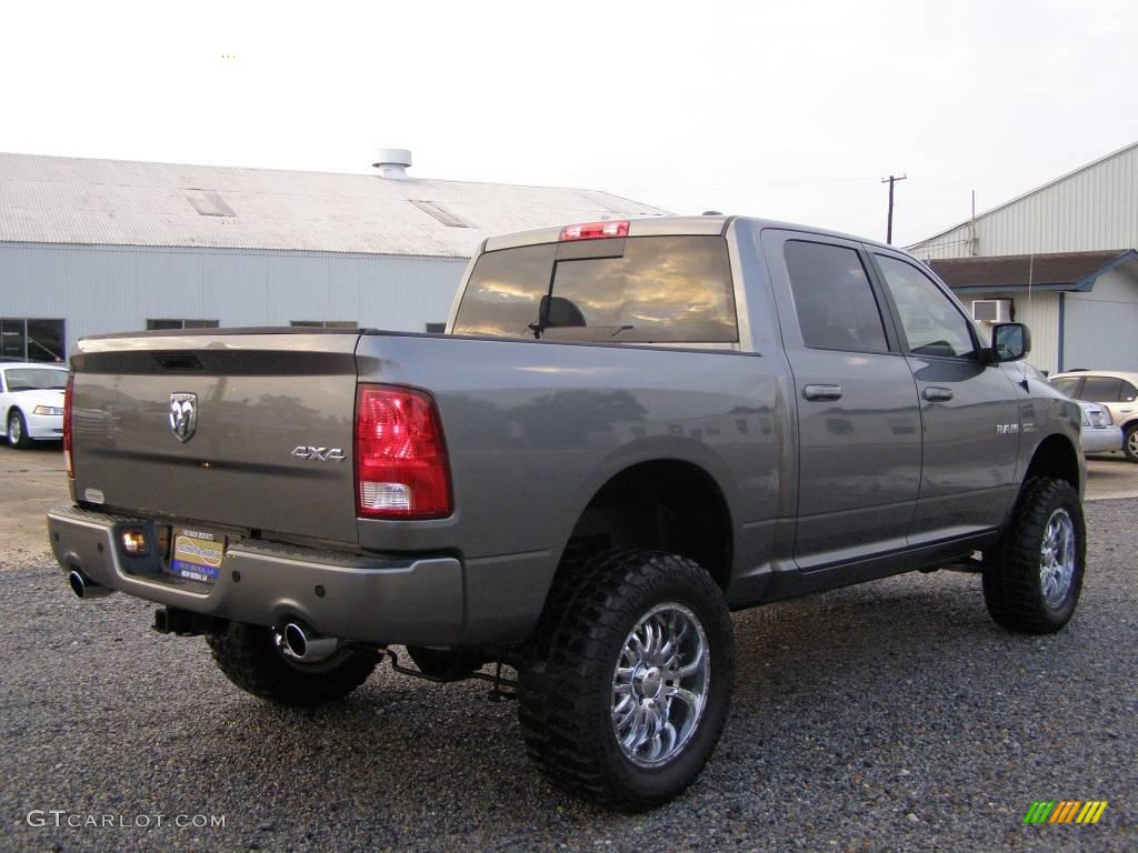 2009 Ram 1500 Laramie Crew Cab 4x4 - Mineral Gray Metallic / Dark Slate/Medium Graystone photo #5