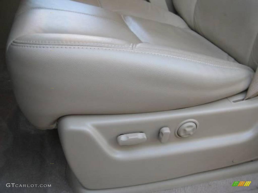 2008 Tahoe LTZ 4x4 - White Diamond Tricoat / Light Cashmere/Ebony photo #20