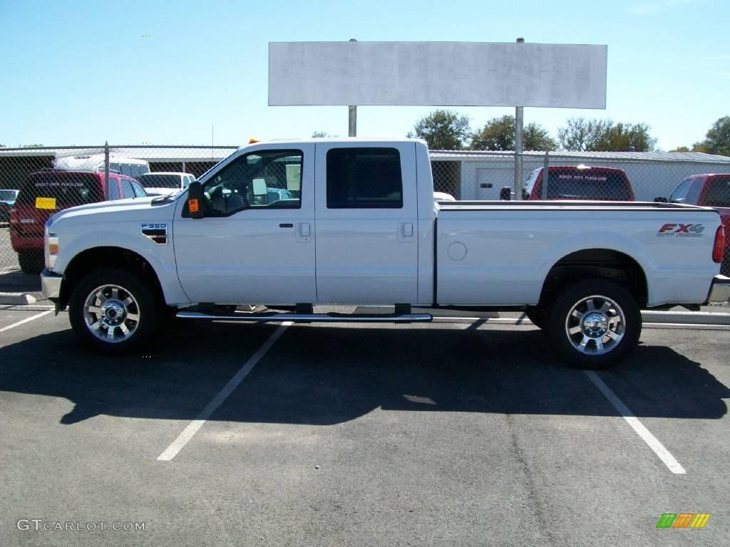 2010 F350 Super Duty FX4 Crew Cab 4x4 - Oxford White / Medium Stone photo #2