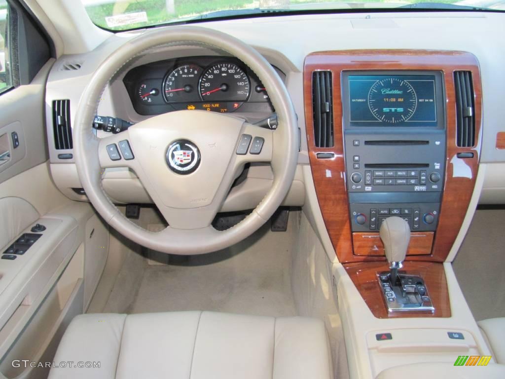 2006 STS V8 - Sand Storm / Cashmere photo #14