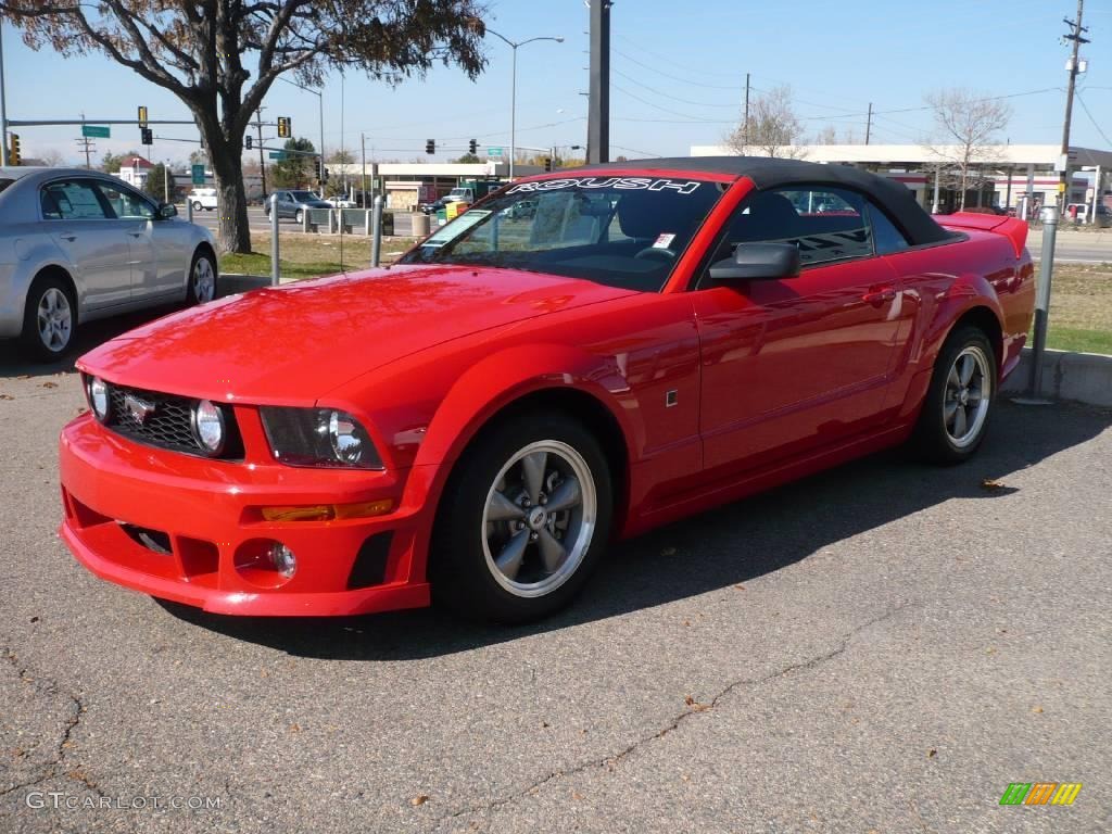 2005 Mustang GT Deluxe Convertible - Torch Red / Dark Charcoal photo #3