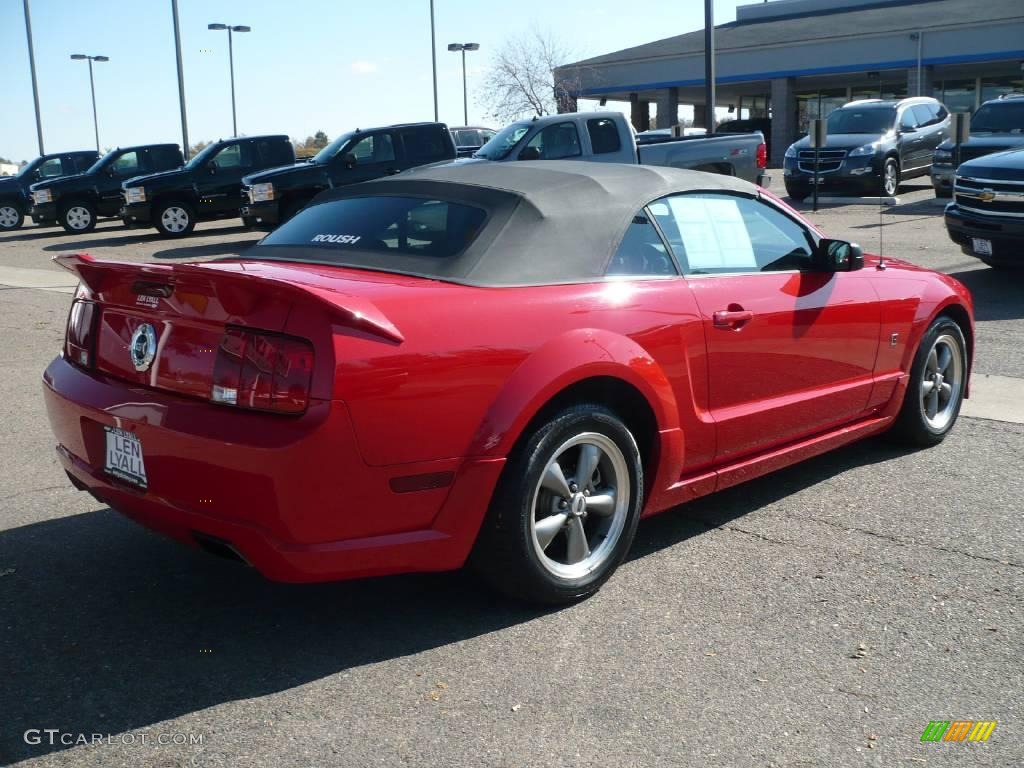 2005 Mustang GT Deluxe Convertible - Torch Red / Dark Charcoal photo #6