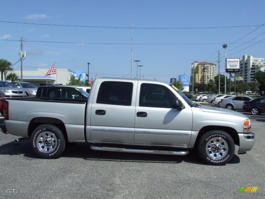 2006 Sierra 1500 SL Crew Cab - Silver Birch Metallic / Pewter photo #3