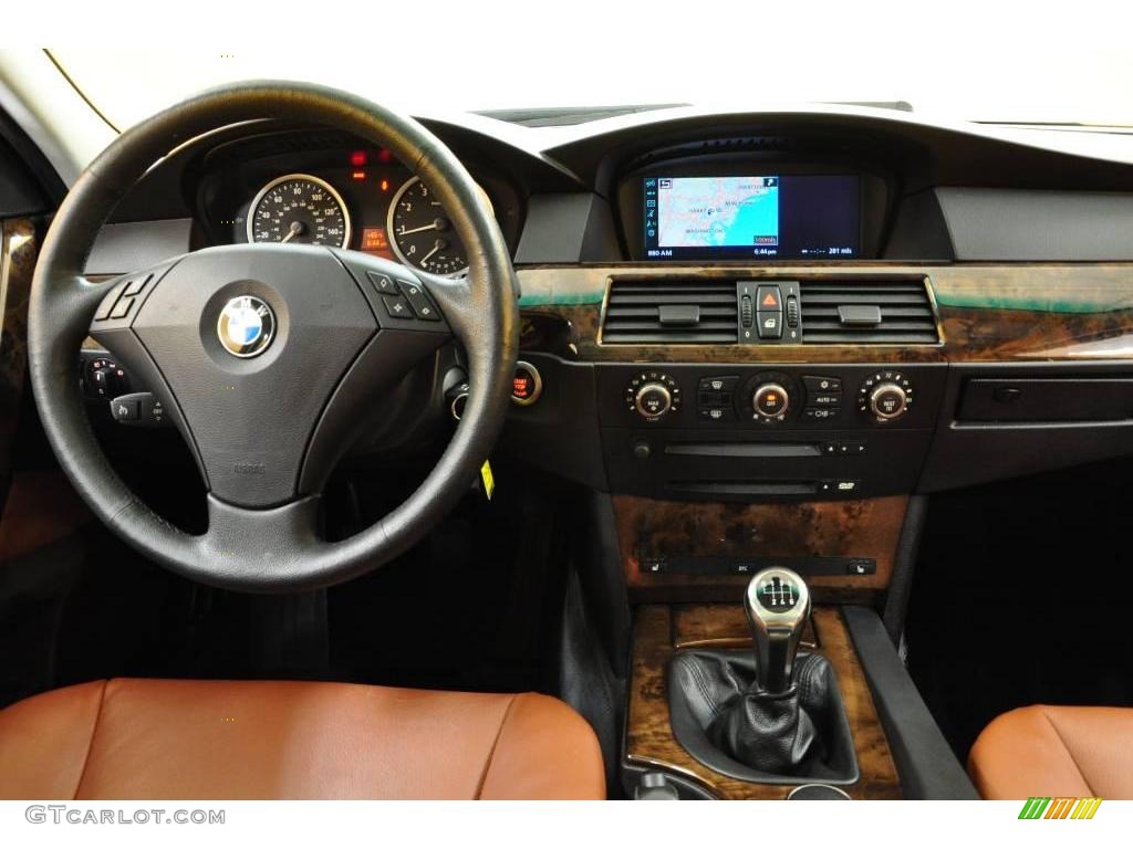 2007 5 Series 530xi Sedan - Jet Black / Auburn photo #7