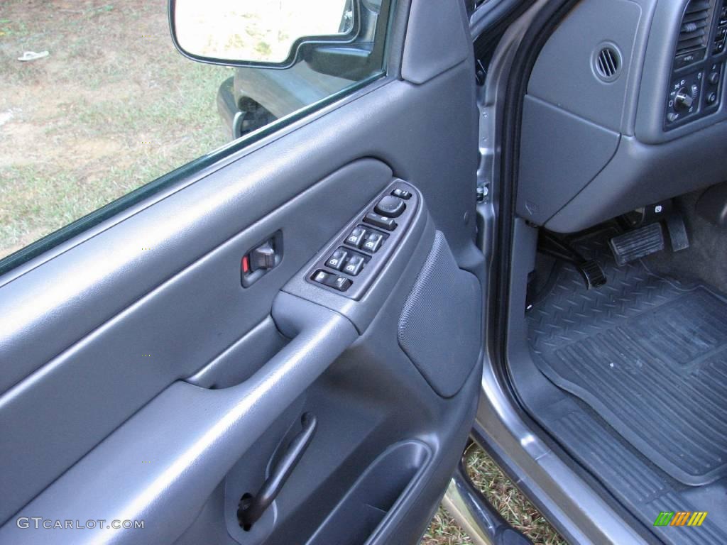 2006 Silverado 1500 Z71 Crew Cab 4x4 - Graystone Metallic / Dark Charcoal photo #18