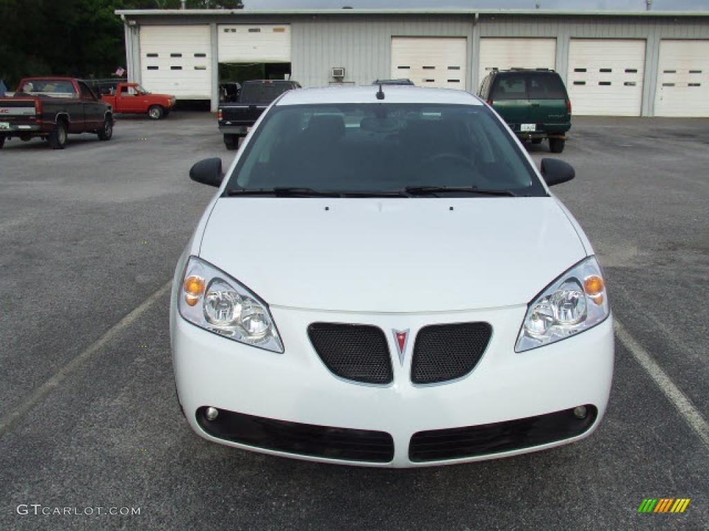 2009 G6 GT Sedan - Summit White / Ebony photo #4