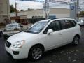 Clear White - Rondo LX V6 Photo No. 1