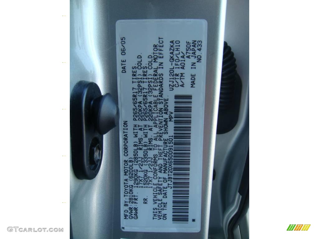 2005 GX 470 - Silver Pine Metallic / Dark Gray photo #29