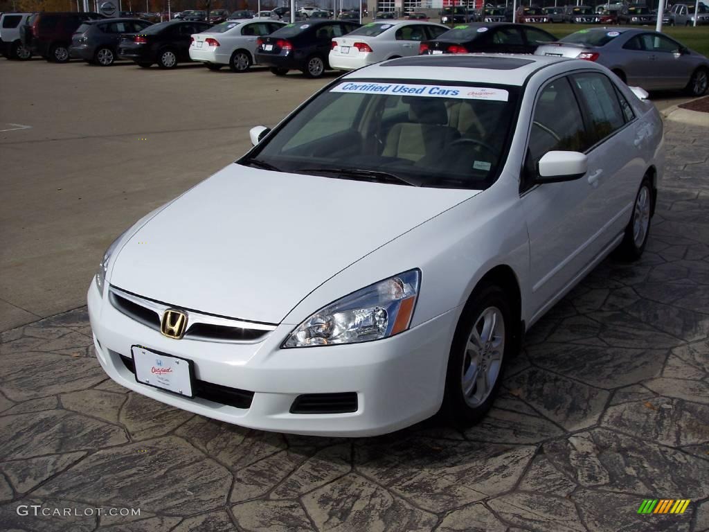 2007 Accord EX Sedan - Taffeta White / Ivory photo #2