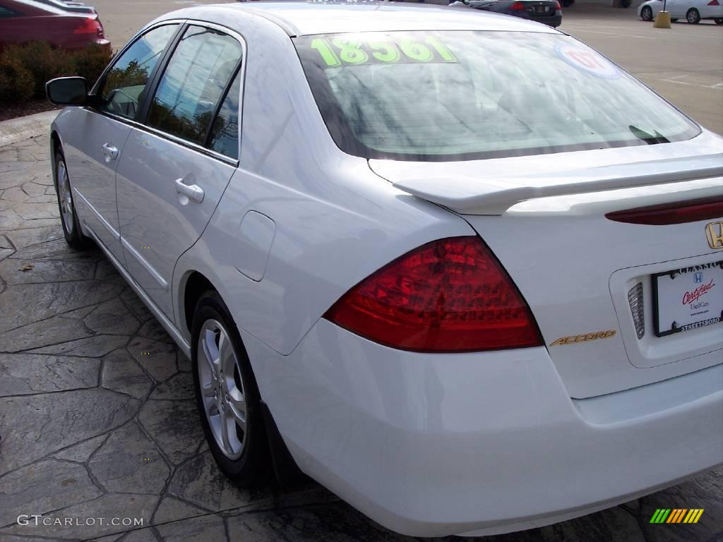 2007 Accord EX Sedan - Taffeta White / Ivory photo #7