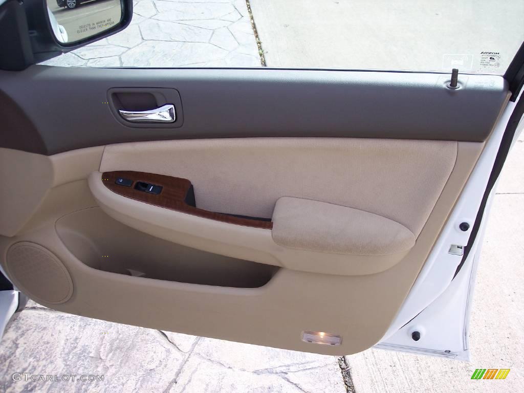 2007 Accord EX Sedan - Taffeta White / Ivory photo #23