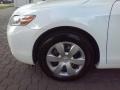 Super White - Camry CE Photo No. 3