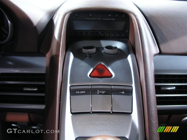 2005 Porsche Carrera GT Standard Carrera GT Model Controls Photo #204285
