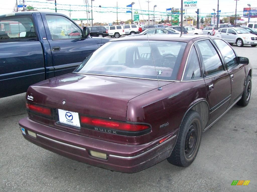 1992 Regal Custom - Medium Garnet Red Metallic / Red photo #5