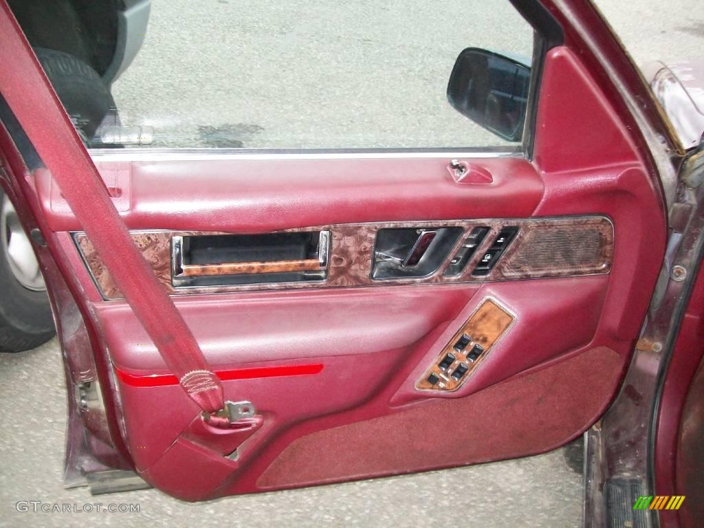 1992 Regal Custom - Medium Garnet Red Metallic / Red photo #10