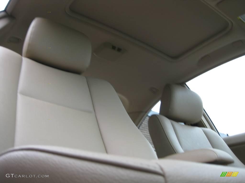 2005 3 Series 325i Coupe - Alpine White / Sand photo #21