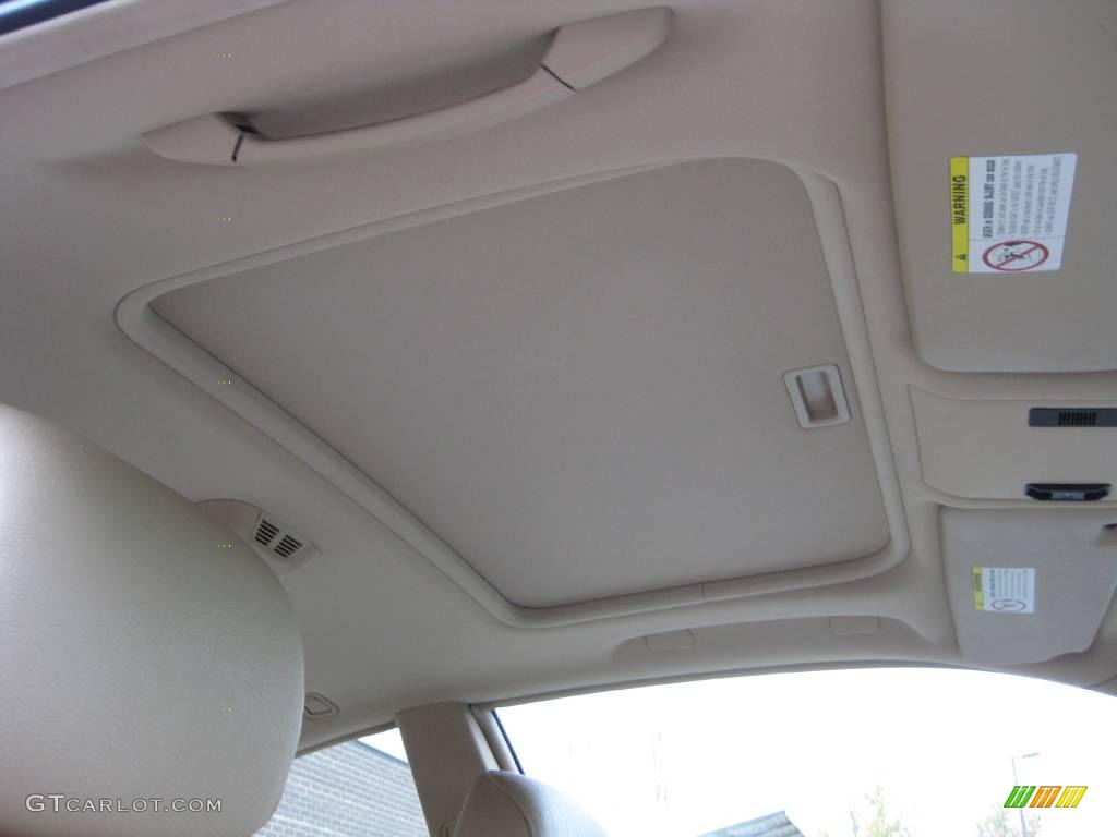 2005 3 Series 325i Coupe - Alpine White / Sand photo #22