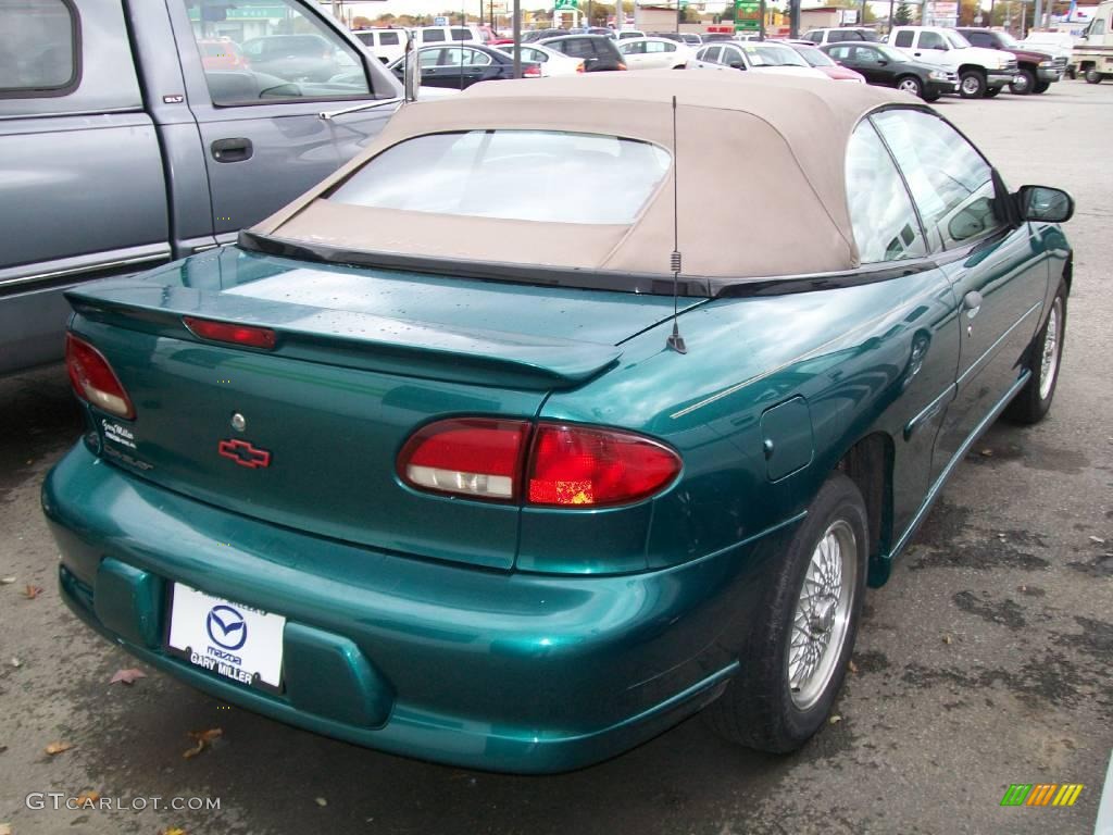 1999 Cavalier Z24 Convertible - Medium Green Metallic / Neutral photo #6